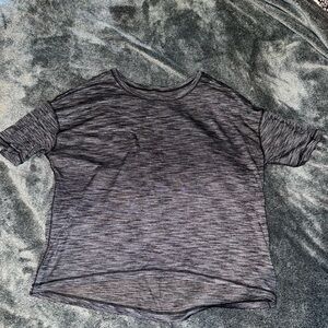 Lululemon tee